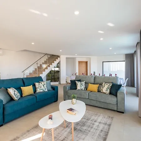 Villa Charlotte By Algarve Vacation *