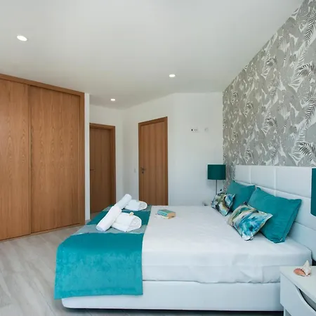 Charlotte By Algarve Vacation Villa *